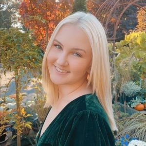 Meet your Posher, Sirianna